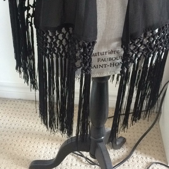 ๐Spin Doctor fringe goth shrug๐ - Picture 4 of 4